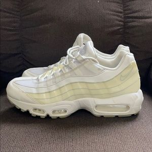 Women’s Nike Air Max 95 SE